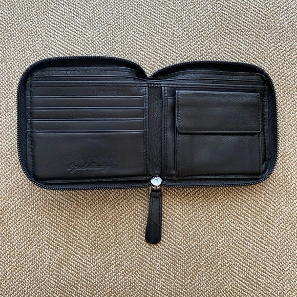 Osgoode Marley Zippered Bifold Wallet. Black Cashmere Leather. EUC. - Picture 6 of 16